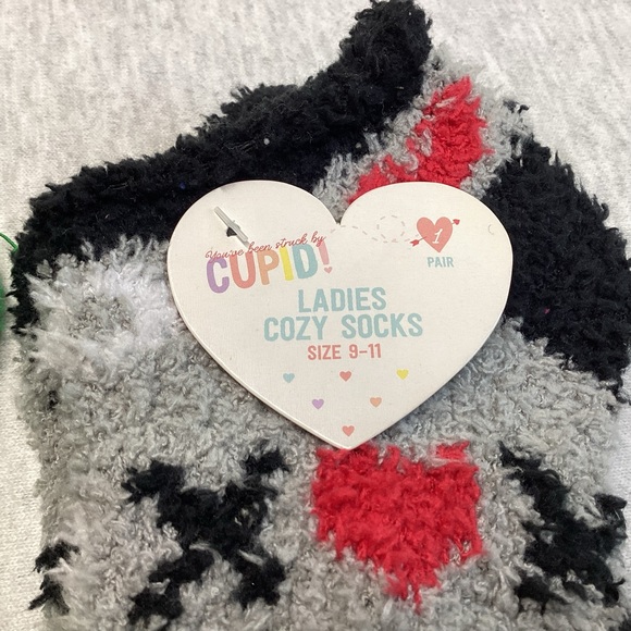 WOMEN’S COZY SOCKS BUNDLE OF 4 PAIRS SIZE: 9-11 SHOE SIZE COLOR: MULTI NWT - Picture 10 of 11